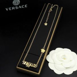 Picture of Versace Necklace _SKUVersacenecklace07cly9517049